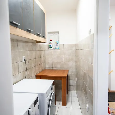 Platanus Center טרביניה