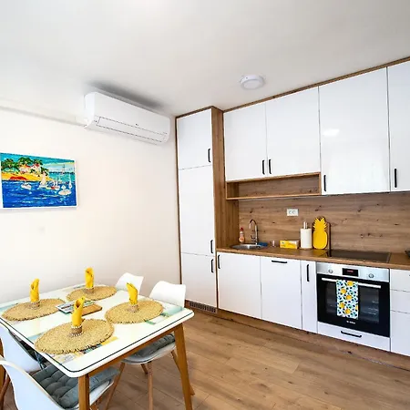 דירה Platanus Center *